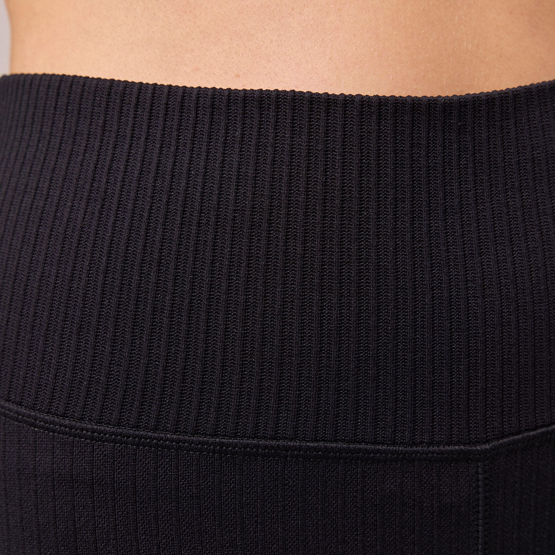 Gerippte Leggings | Schwarz - Image 3