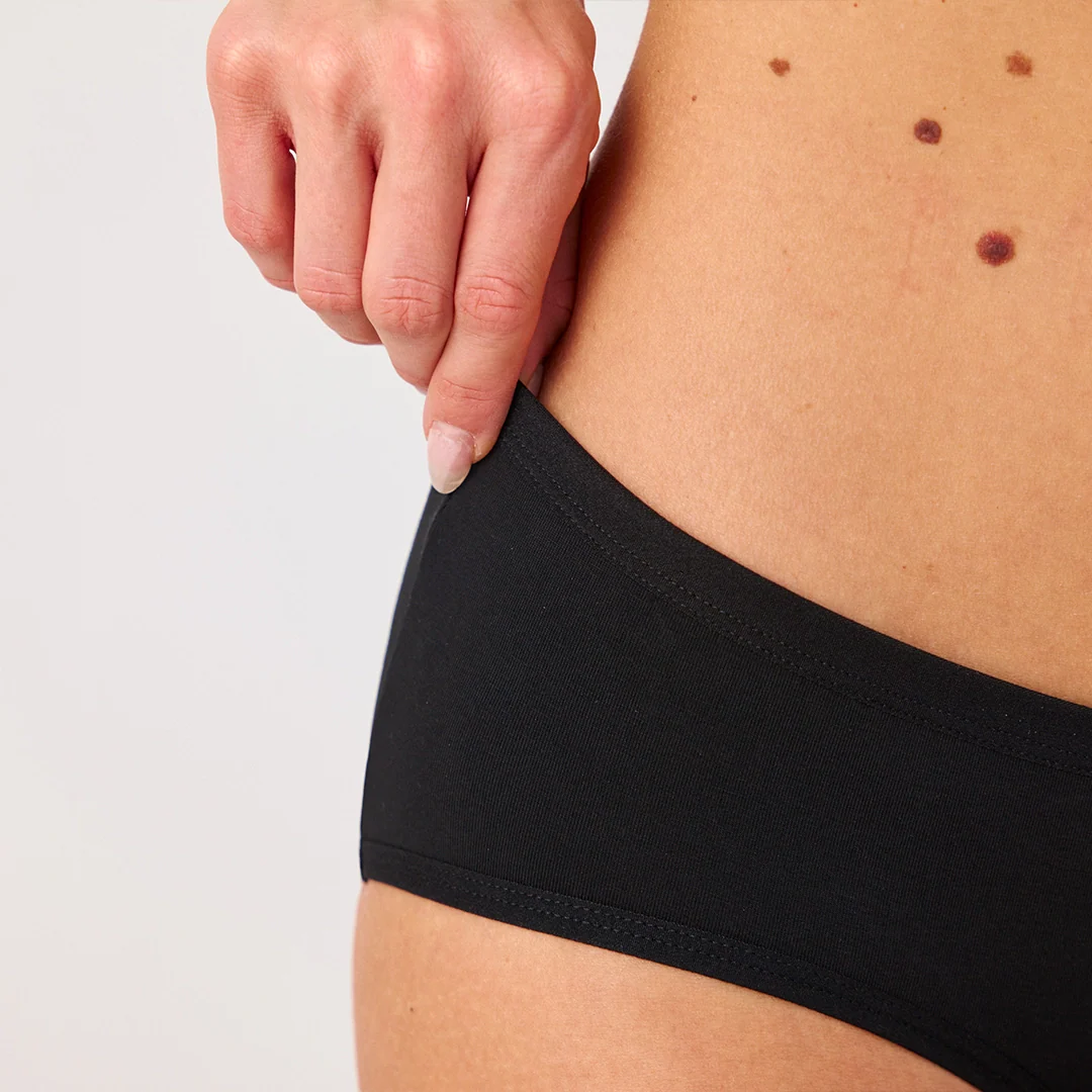 Perioden Hipster Panty STRONG | Schwarz - Image 4