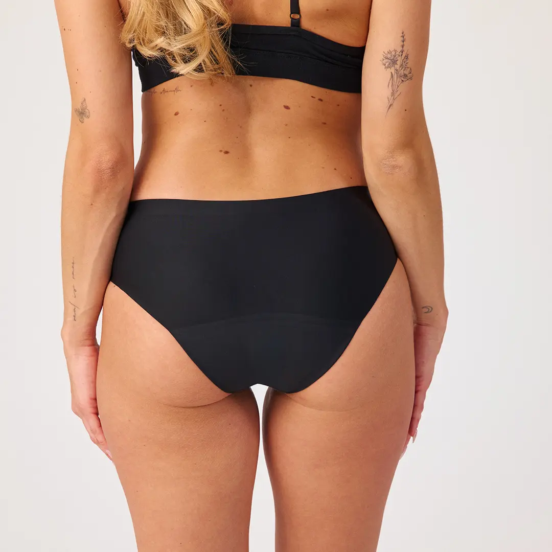 Perioden Slip Seamless STRONG | Schwarz - Image 7