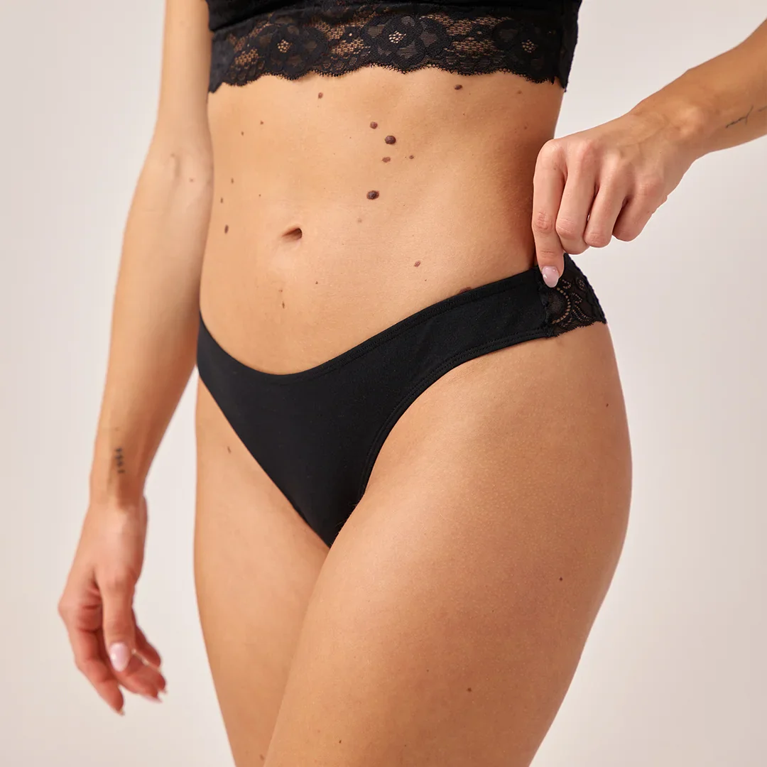 Tangas mit Spitze back ass | Schwarz - Image 4
